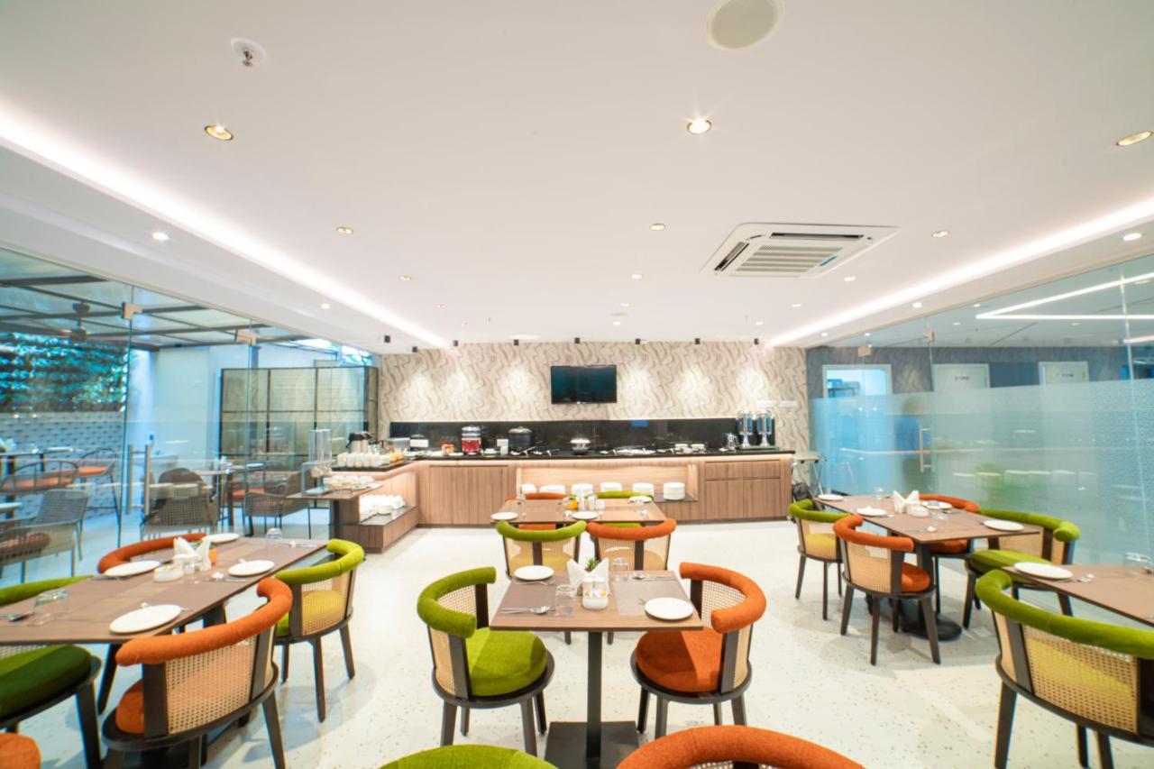 The Beacon Hotel วิสาขปัตนัม ภายนอก รูปภาพ