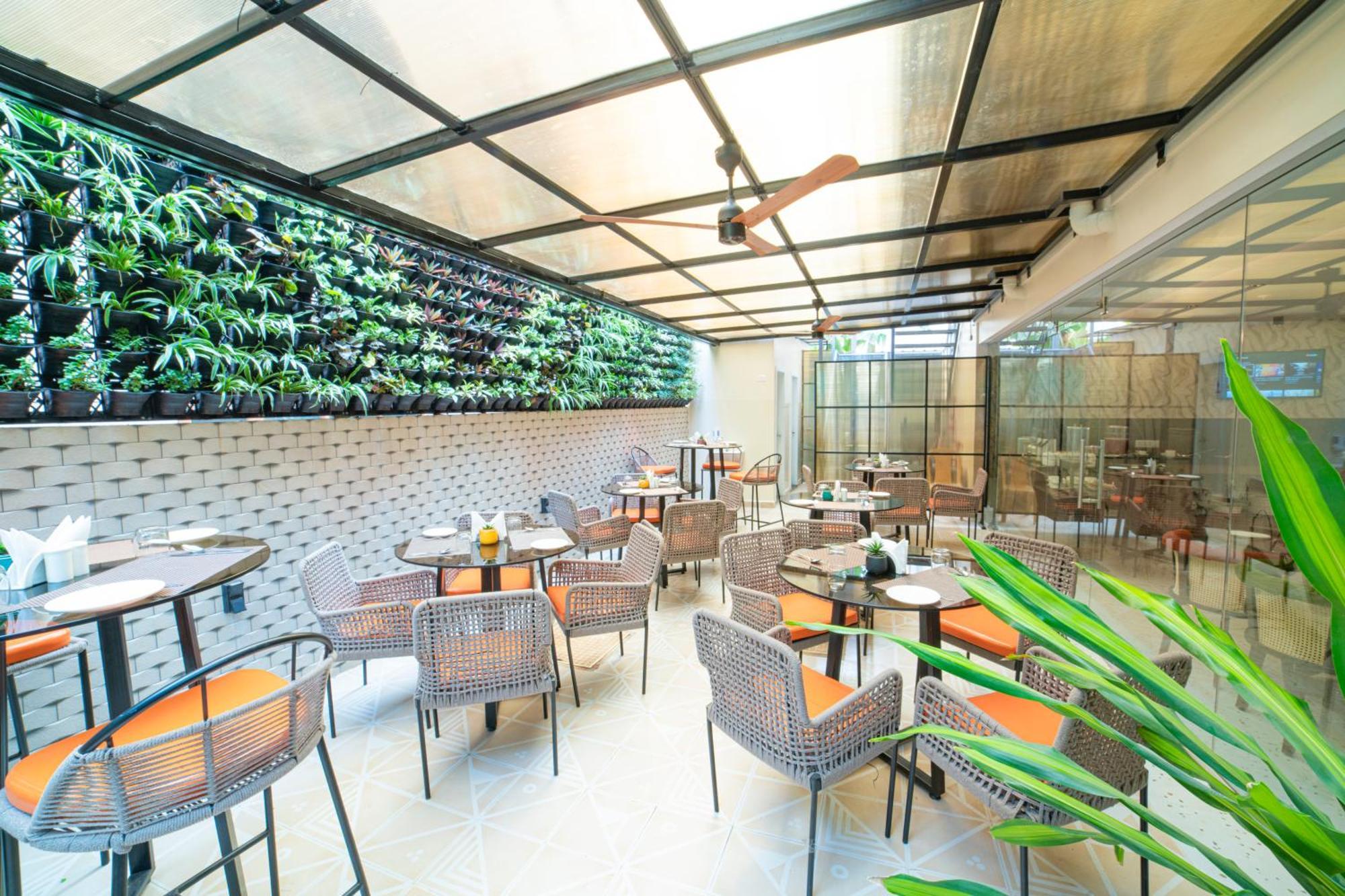 The Beacon Hotel วิสาขปัตนัม ภายนอก รูปภาพ